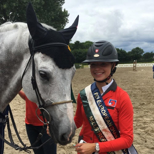 La cavalire de saut suisse Vladya Reverdin en bronze aux Championnats dEurope des Jeunes Cavaliers.